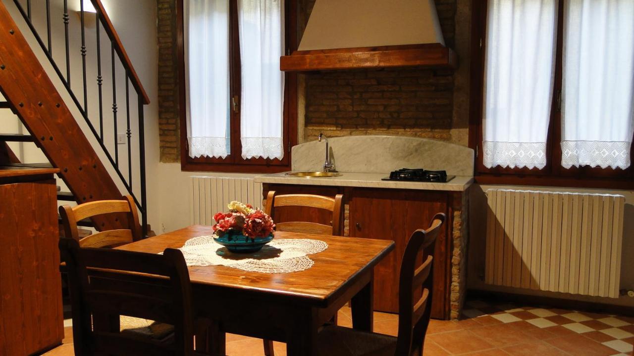 Romantic Venetian Atmosphere Apartment Exterior photo